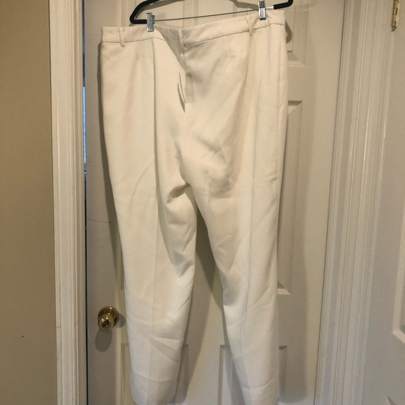 Winter white women’s workwear pants. New with tags - Picture 2 of 6